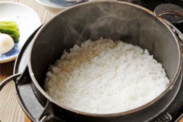 釜炊きご飯